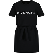 As meninas das crianças de Givenchy se vestem pretas