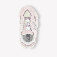 New Balance IV9060 Unisex Sneakers Hellrosa