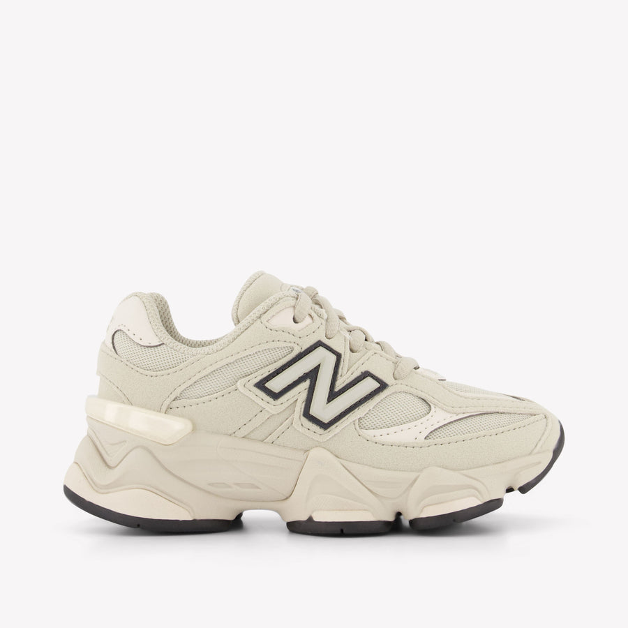 New Balance P9060 Unisex Kinder Sneaker in Beige