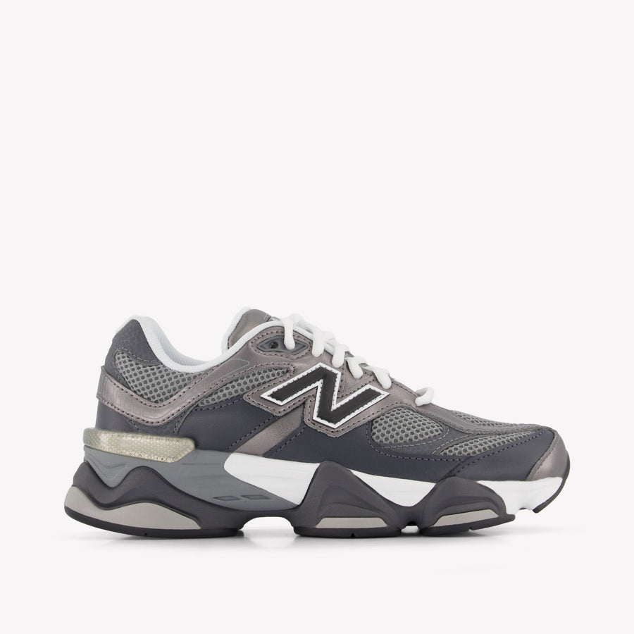 New Balance G9060 Unisex Kids in Dark Grey