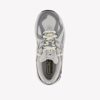 New Balance Unisex Sneakers In Silber