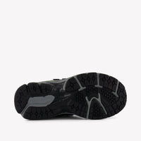 New Balance Unisex Sneakers In Black