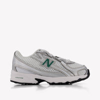 New Balance Unisex Sneakers In Grün