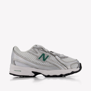 New Balance Unisex Sneakers In Grün