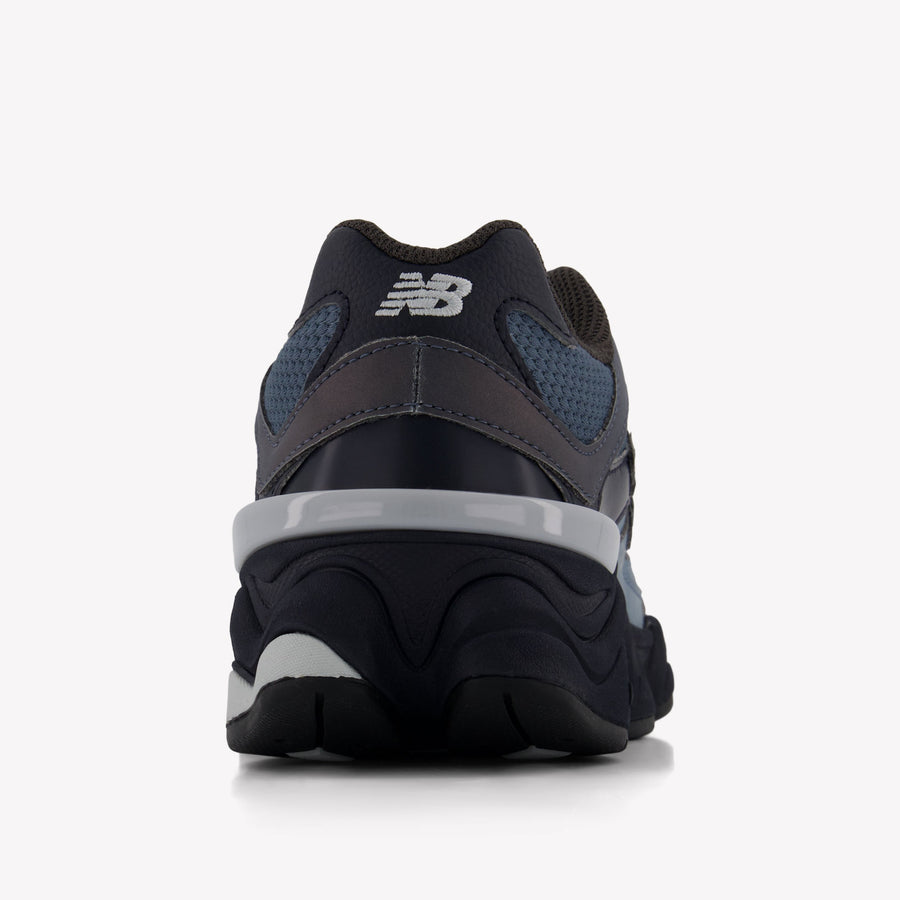 New Balance G9060 Unisexe Baskets dans Gris Foncé