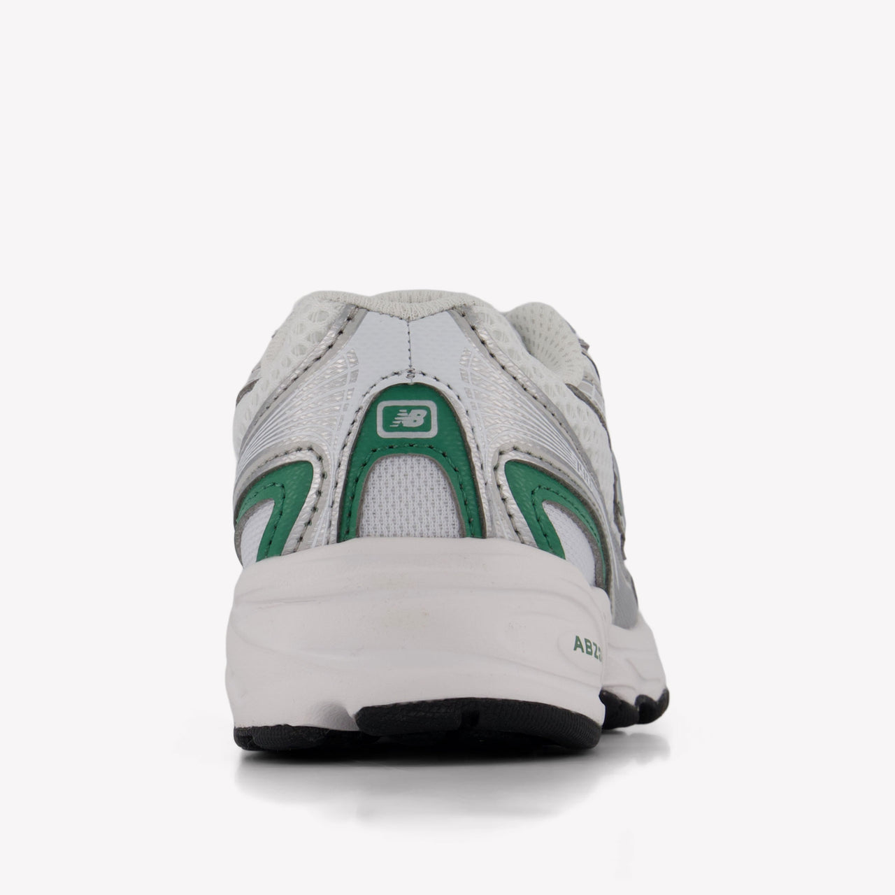 New Balance 740 Unisex Sneakers In Green