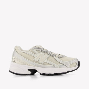 New Balance Unisex Sneakers In Grauweiß