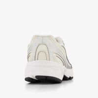 New Balance Unisex Sneakers In Grauweiß
