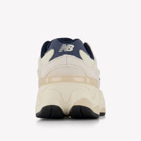 New Balance Unisex Sneakers In Navy