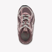 New Balance Unisex Sneakers In Hellrosa