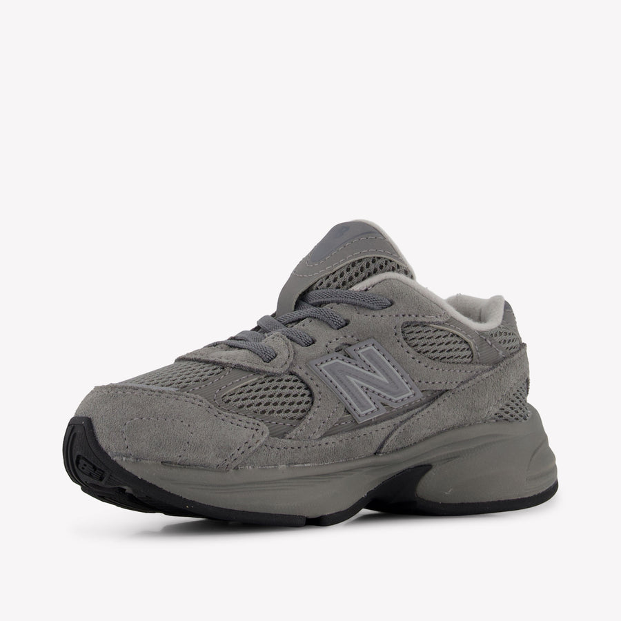 New Balance Unisex Sneakers In Grau
