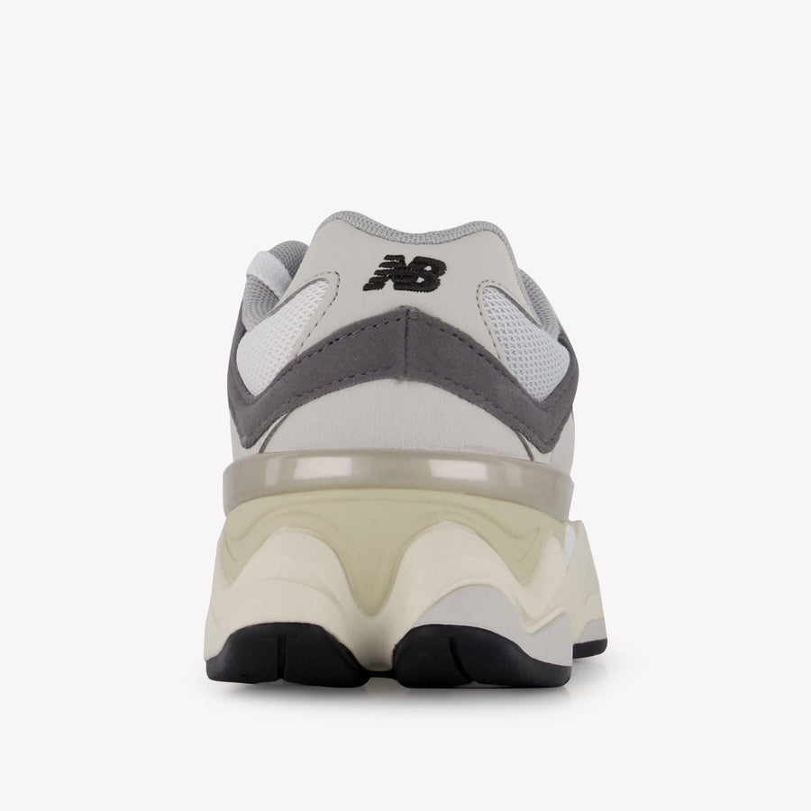 New Balance 9060 Unisex Sneaker Grigio