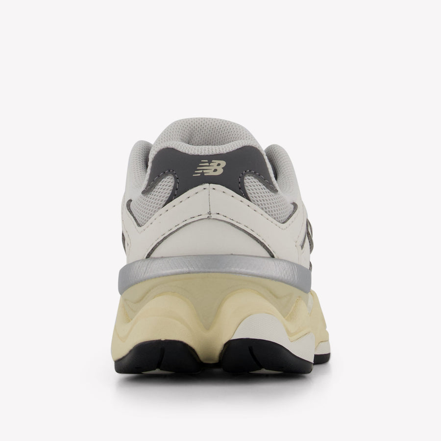 New Balance 9060 Unisex Sneaker Off White
