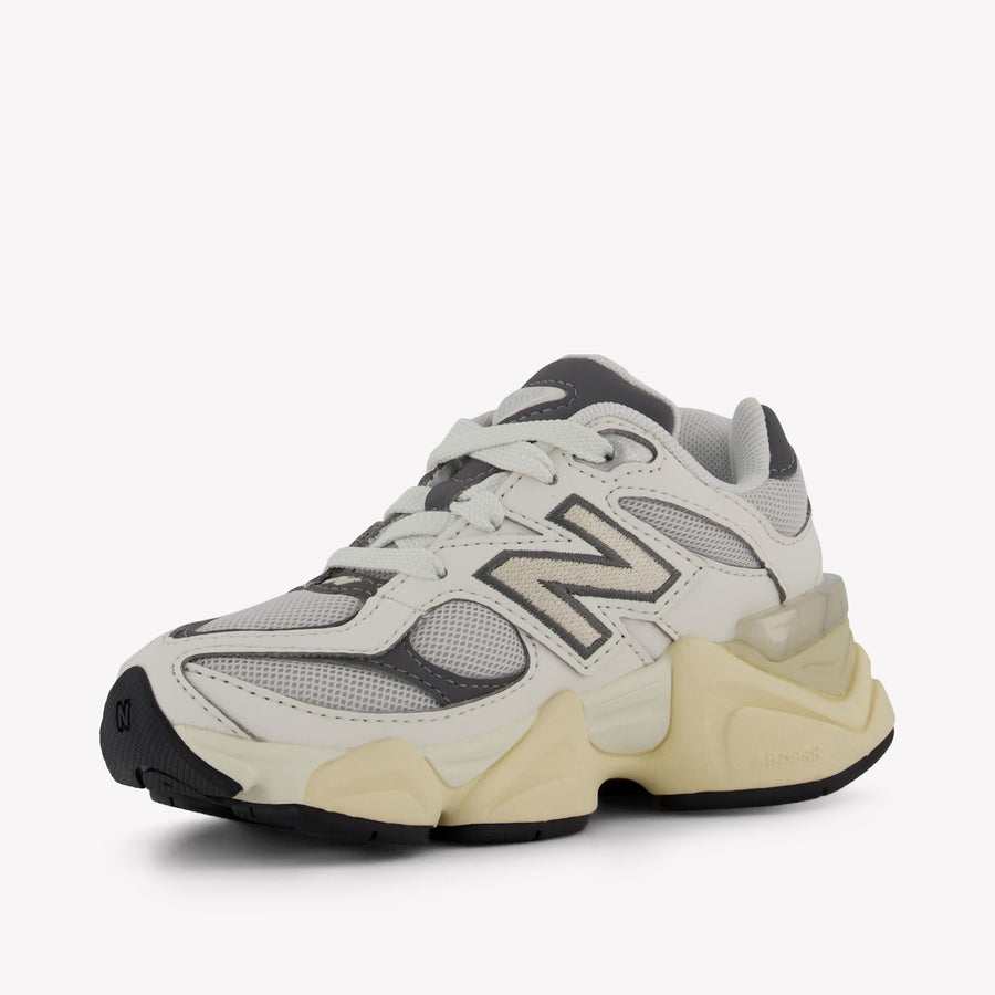 New Balance 9060 Unisexe Baskets en blanc