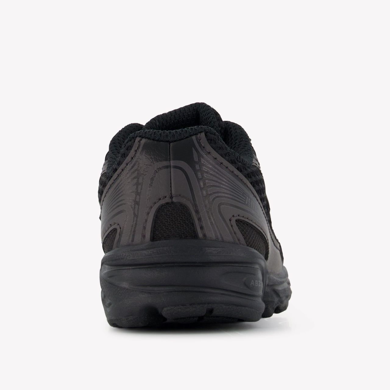 New Balance IZ740 Unisexe Baskets Noir