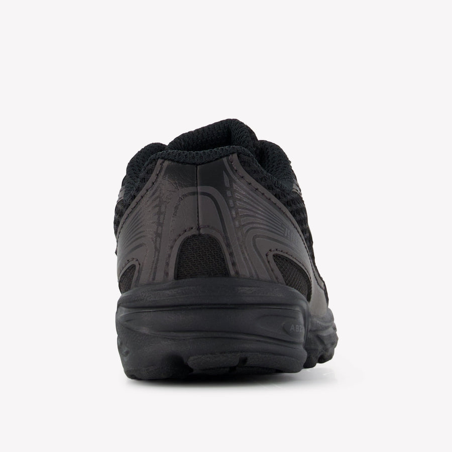 New Balance IZ740 Unisexe Baskets Noir