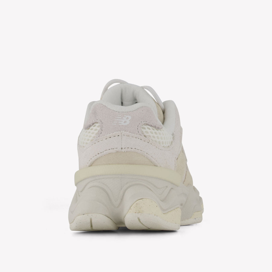 New Balance IV9060 Unisexe Baskets en blanc