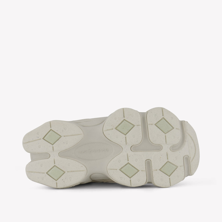 New Balance IV9060 Unisexe Baskets en blanc