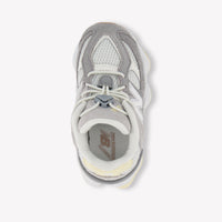 New Balance IV9060 Unisexe Baskets Gris Clair