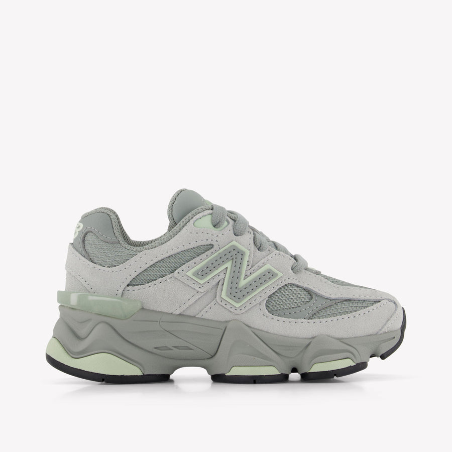 New Balance 9060 Unisex Kids Sneakers in Light Grey