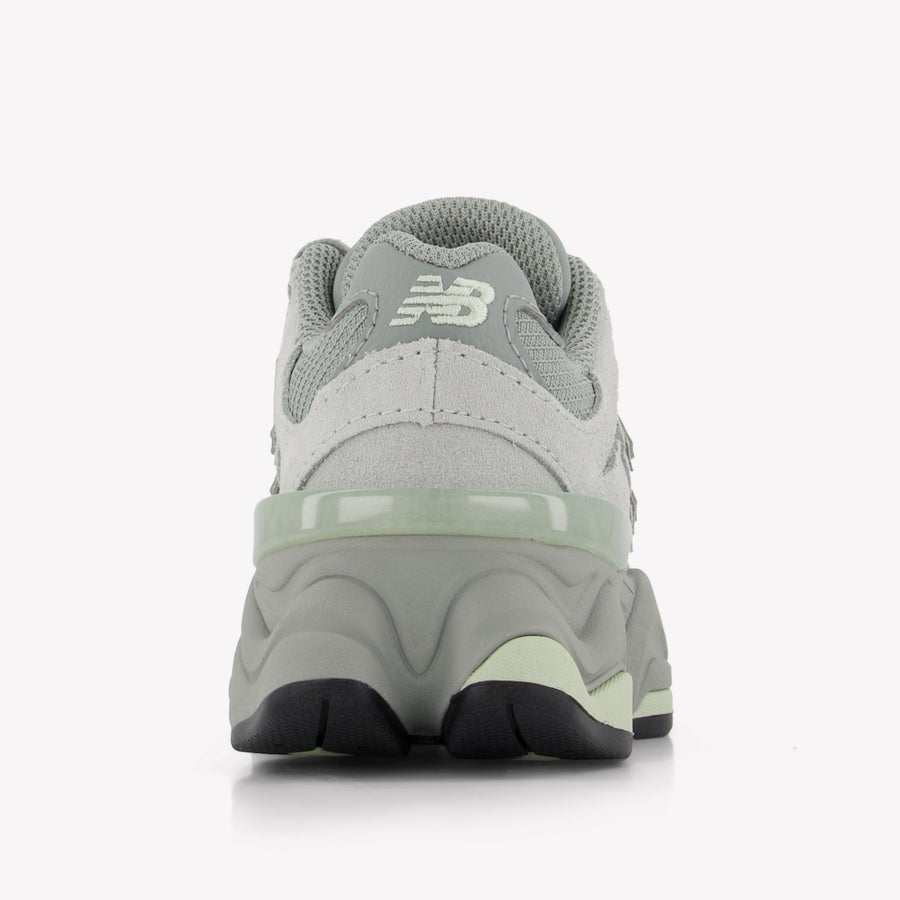 New Balance Unisex Sneakers In Hellgrau