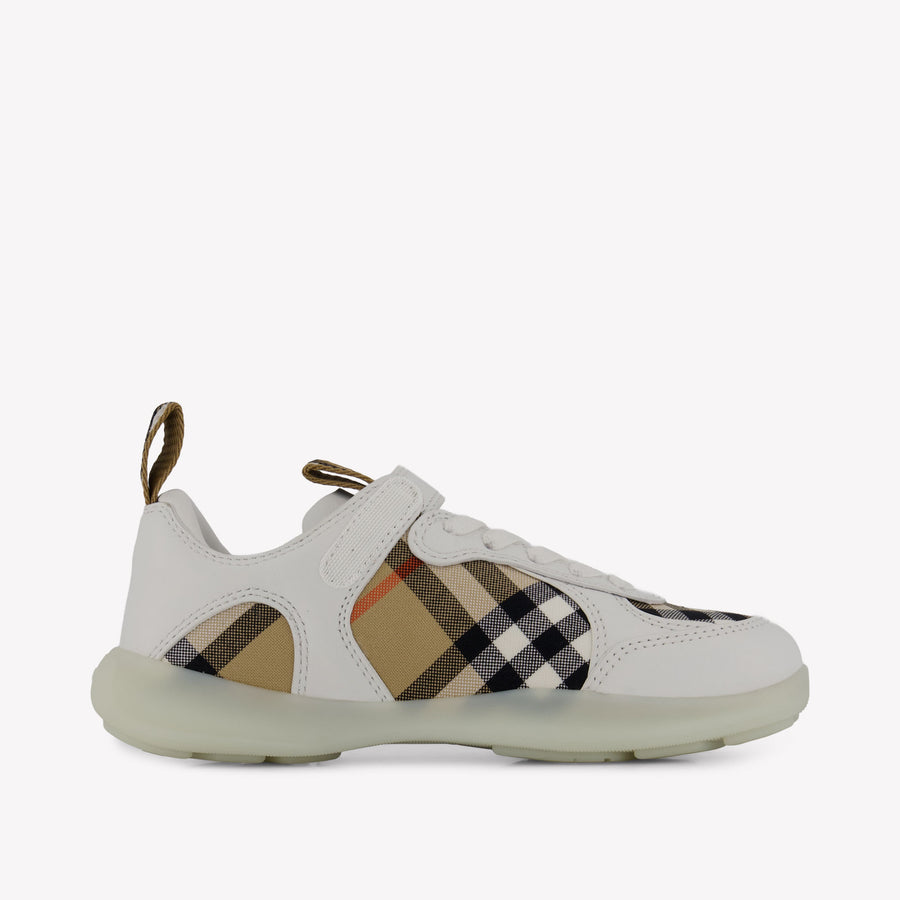Burberry Matrice Unisexe Baskets dans Blanc