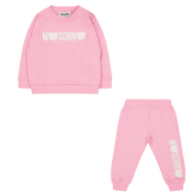 Moschino, meninas de corrida, traje rosa