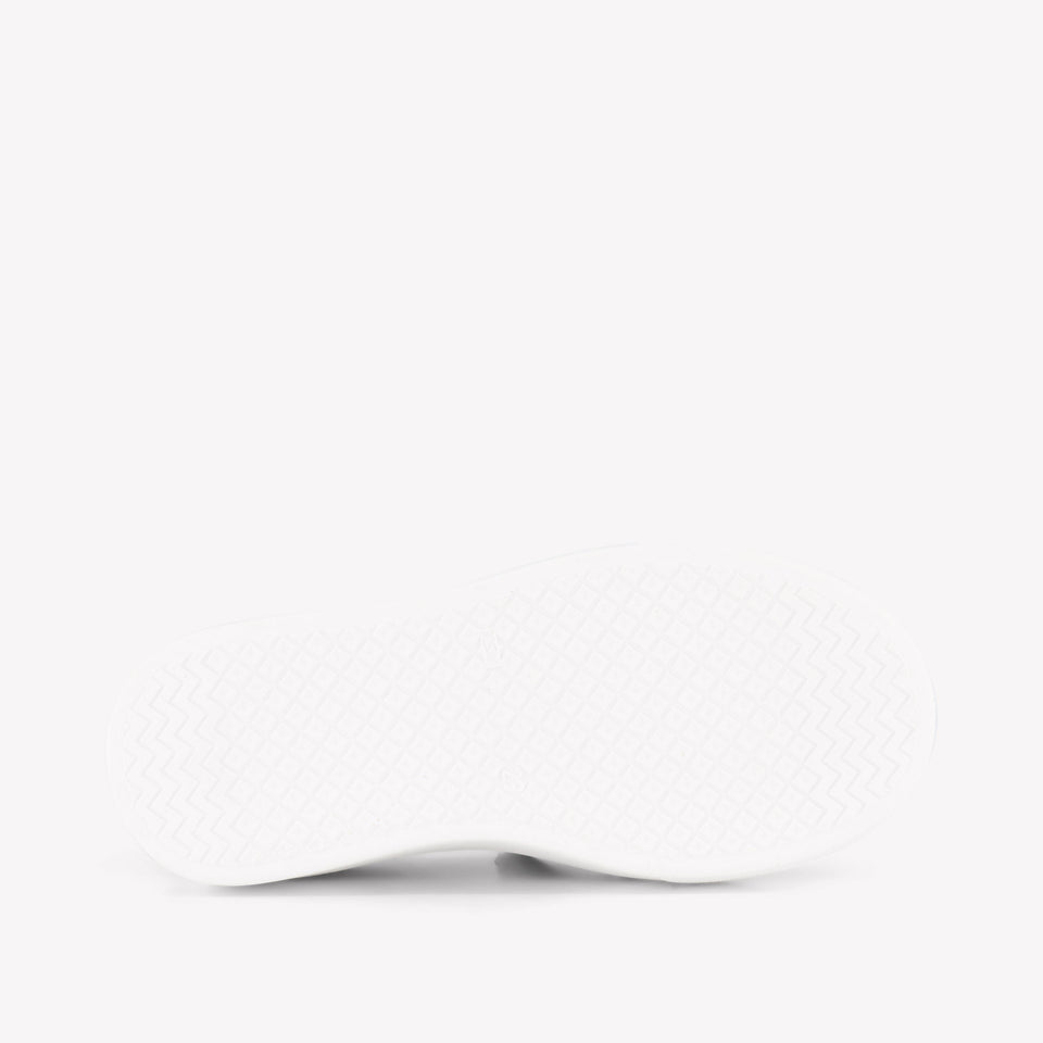 Andrea Montelpare Ragazzi Scarpe dentro Sabbia