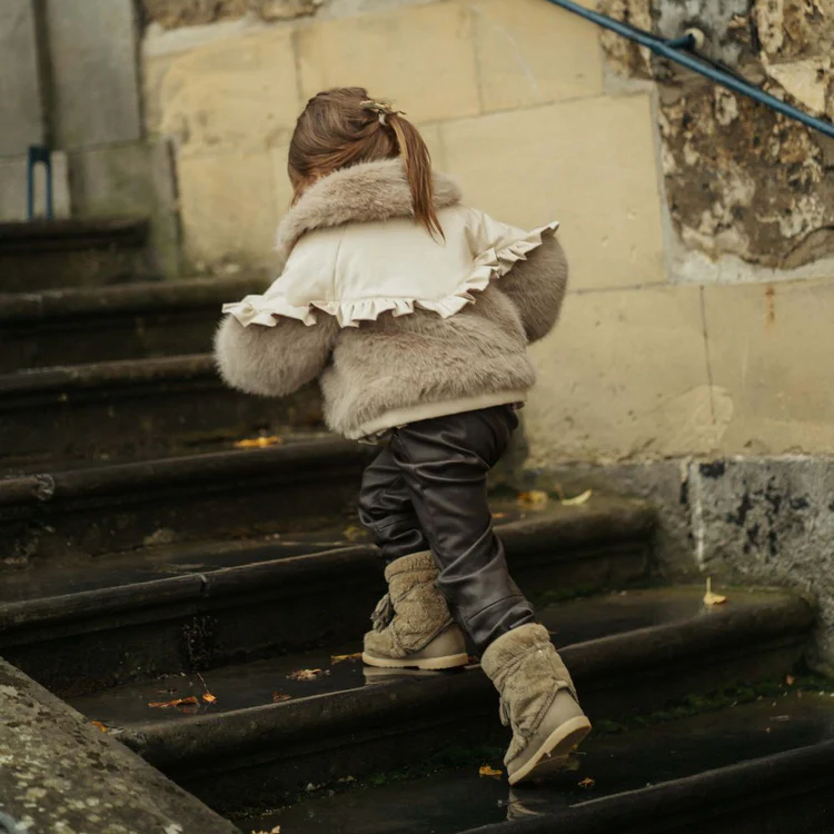 Donsje Amsterdam Kinder Chicas Chaquetas de piel falsa en Beige