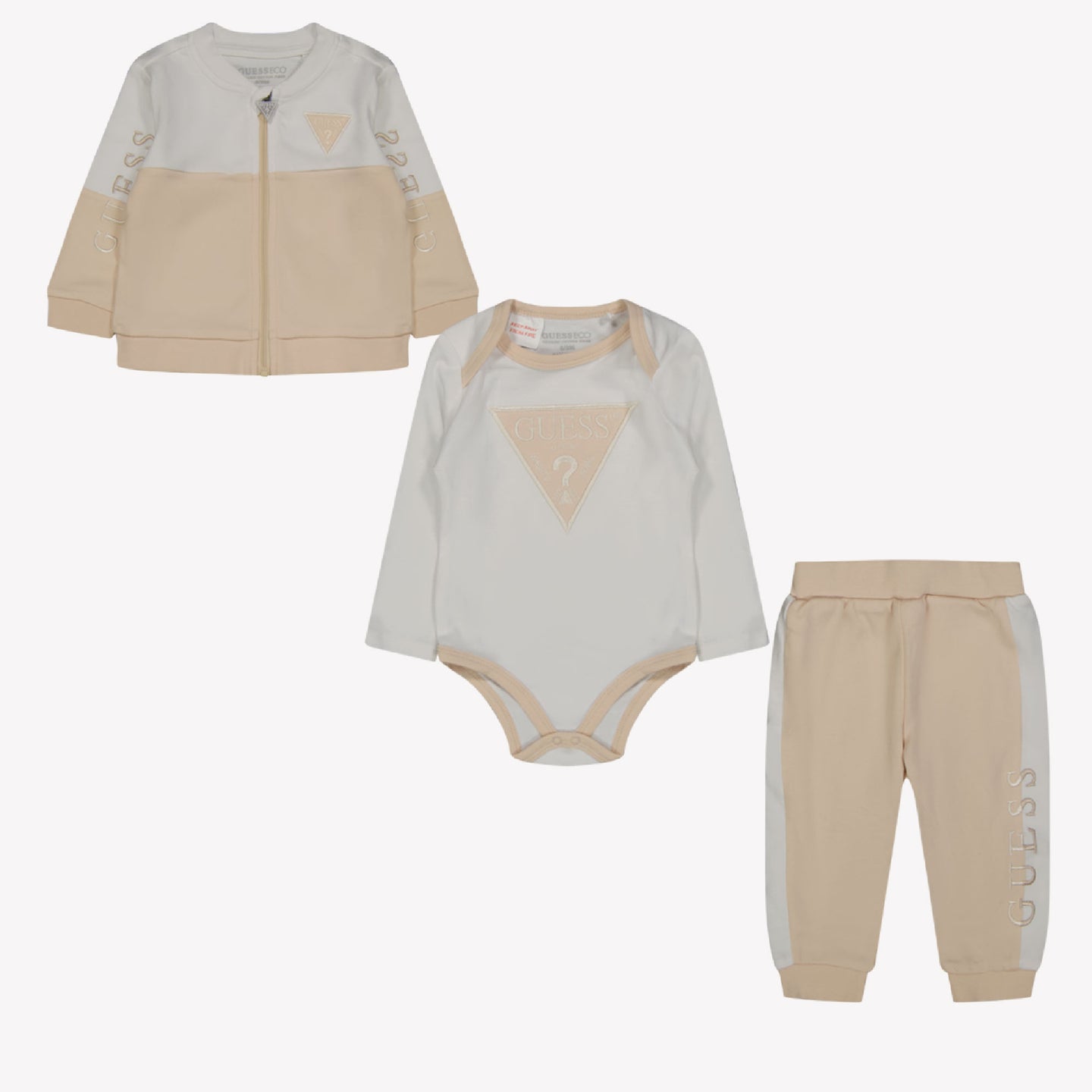 Supongo que el traje de trote de los bebés beige