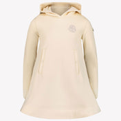 Moncler Girls se viste blanca