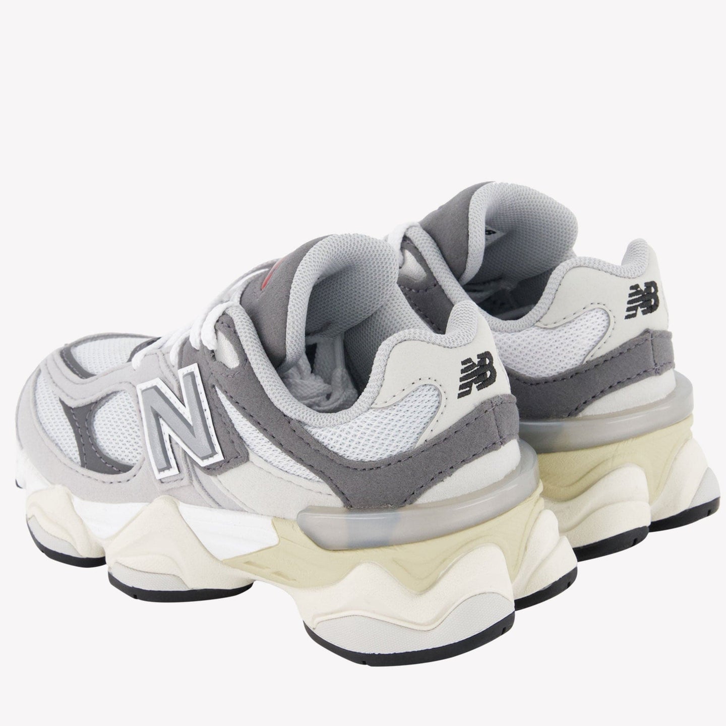 New Balance 9060 Unisex Sneakers Licht Grijs 28